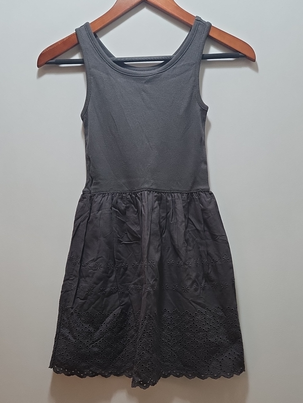 GAP Black Sleeveless Eyelet-Hem Dress